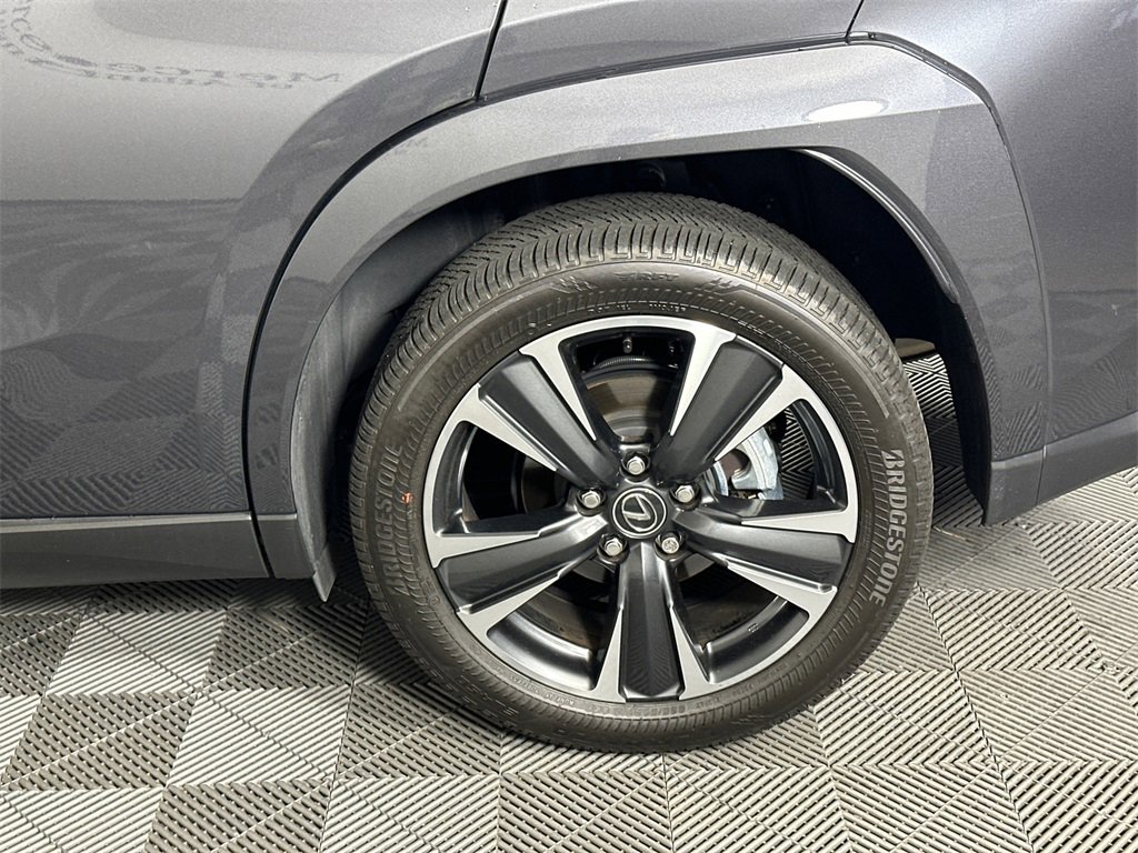Used 2025 Lexus UX 300h FWD image 20