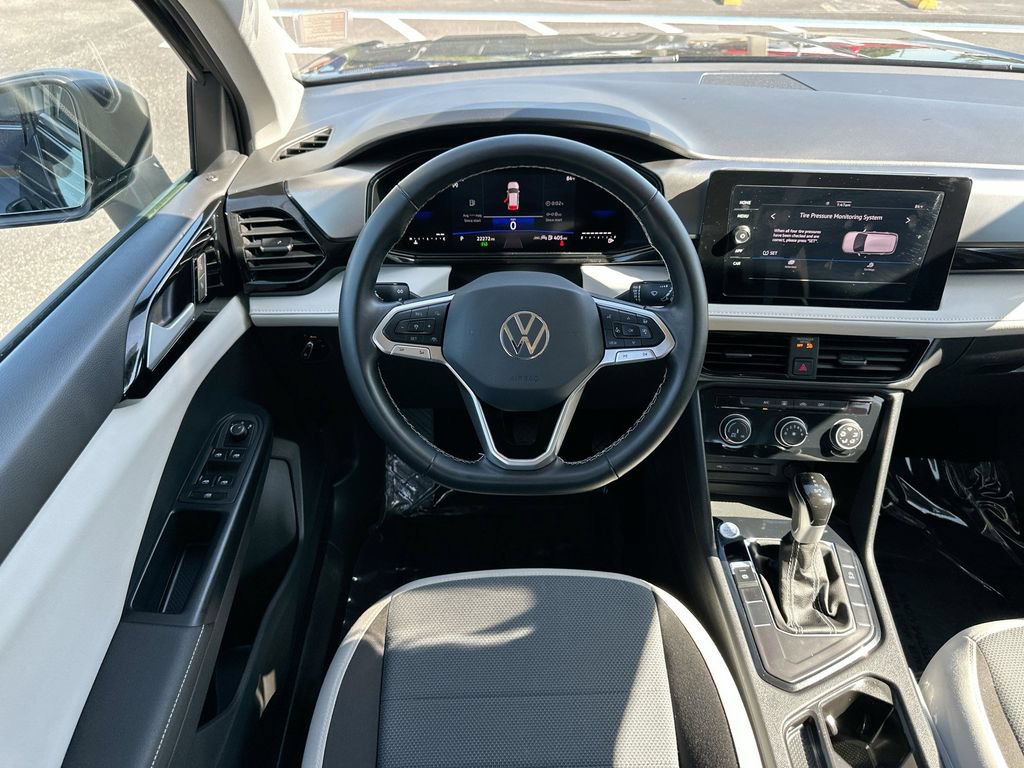 Used 2025 Volkswagen Taos S FWD image 20