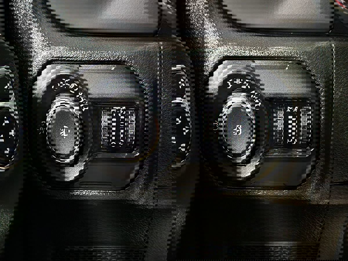 Used 2022 Jeep Wrangler Unlimited Sport image 42