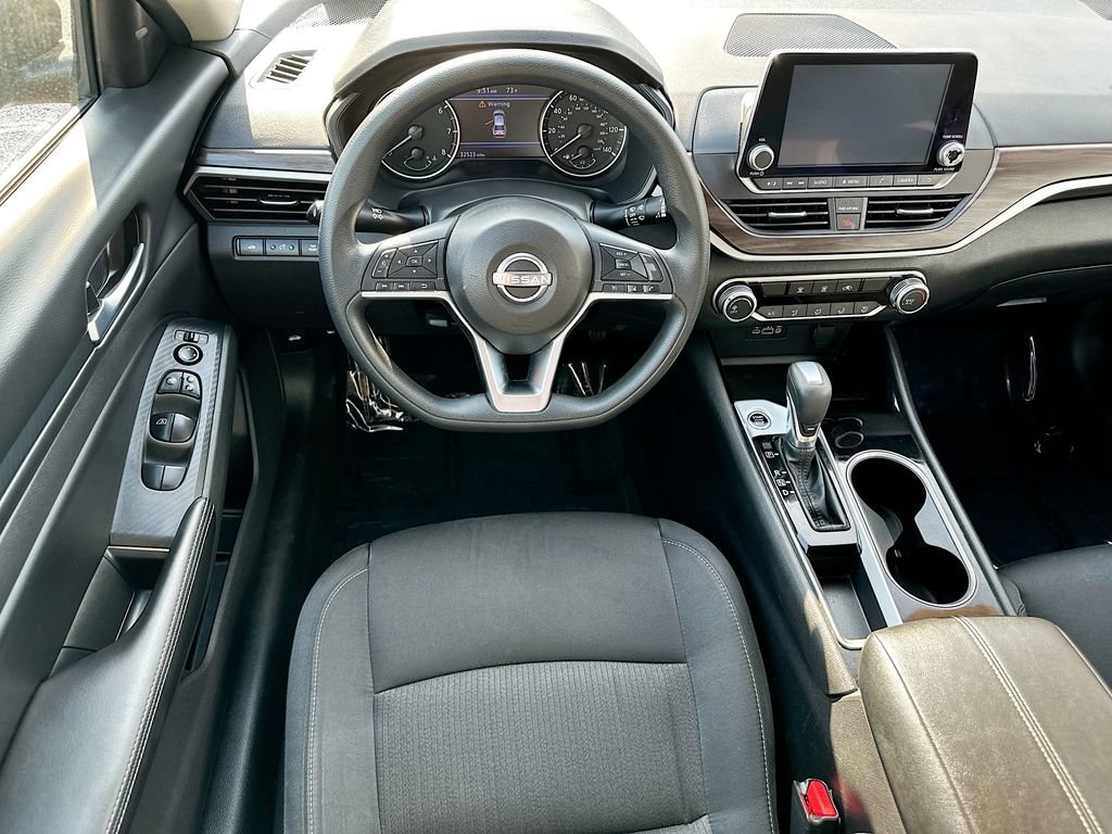 Certified 2024 Nissan Altima 2.5 SV FWD image 29