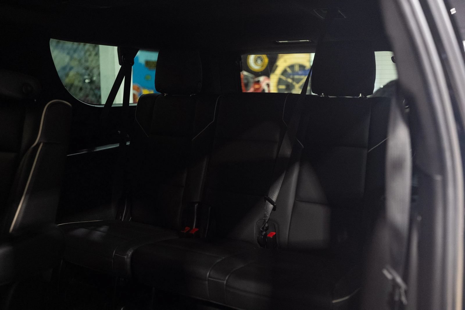 Used 2021 Cadillac Escalade ESV Premium Luxury w/ LPO, Floor Liner Package AWD/4WD image 18