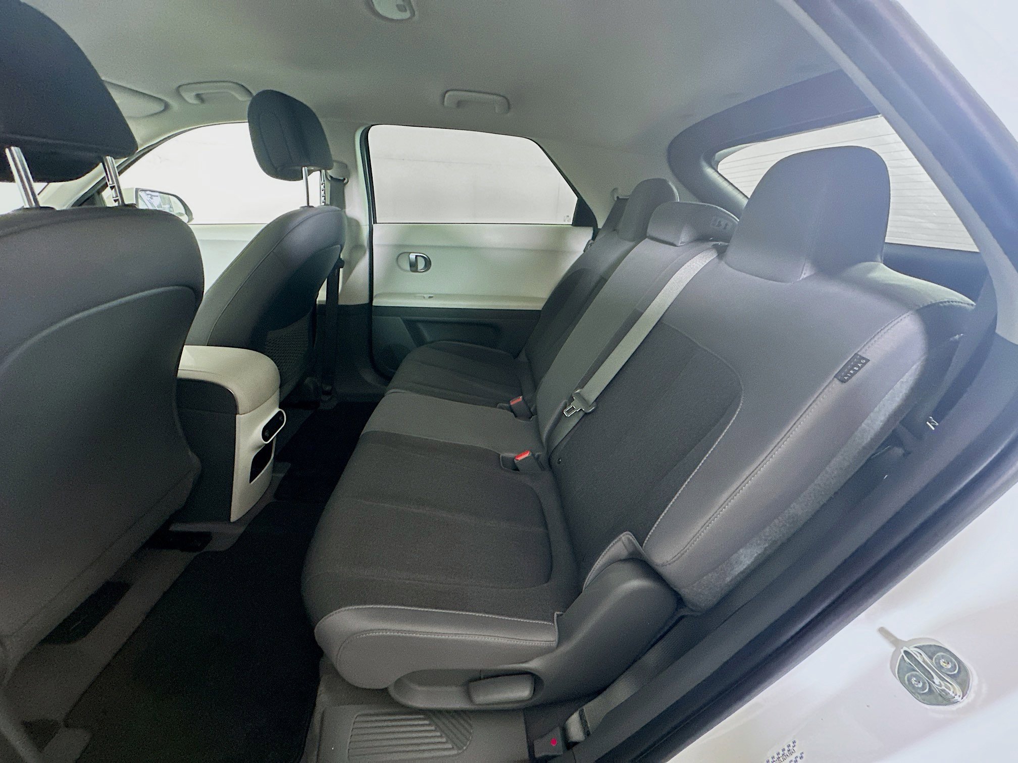 Used 2024 Hyundai Ioniq 5 SEL RWD image 28