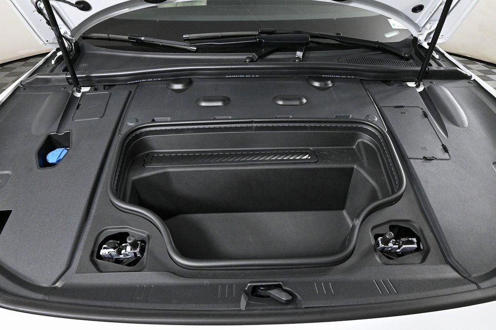 New 2025 Audi A6 e-tron Premium image 34