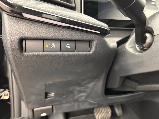 New 2025 Nissan Kicks SR w/ SR Premium Package image 23