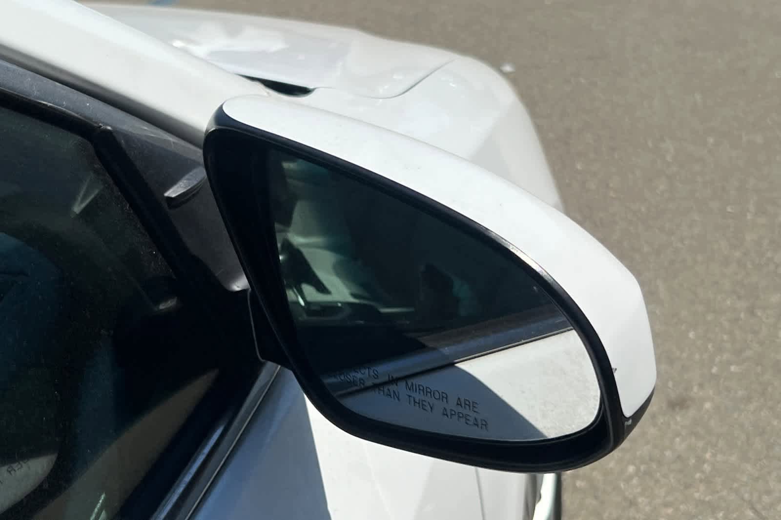 Used 2014 Toyota Camry LE FWD image 16