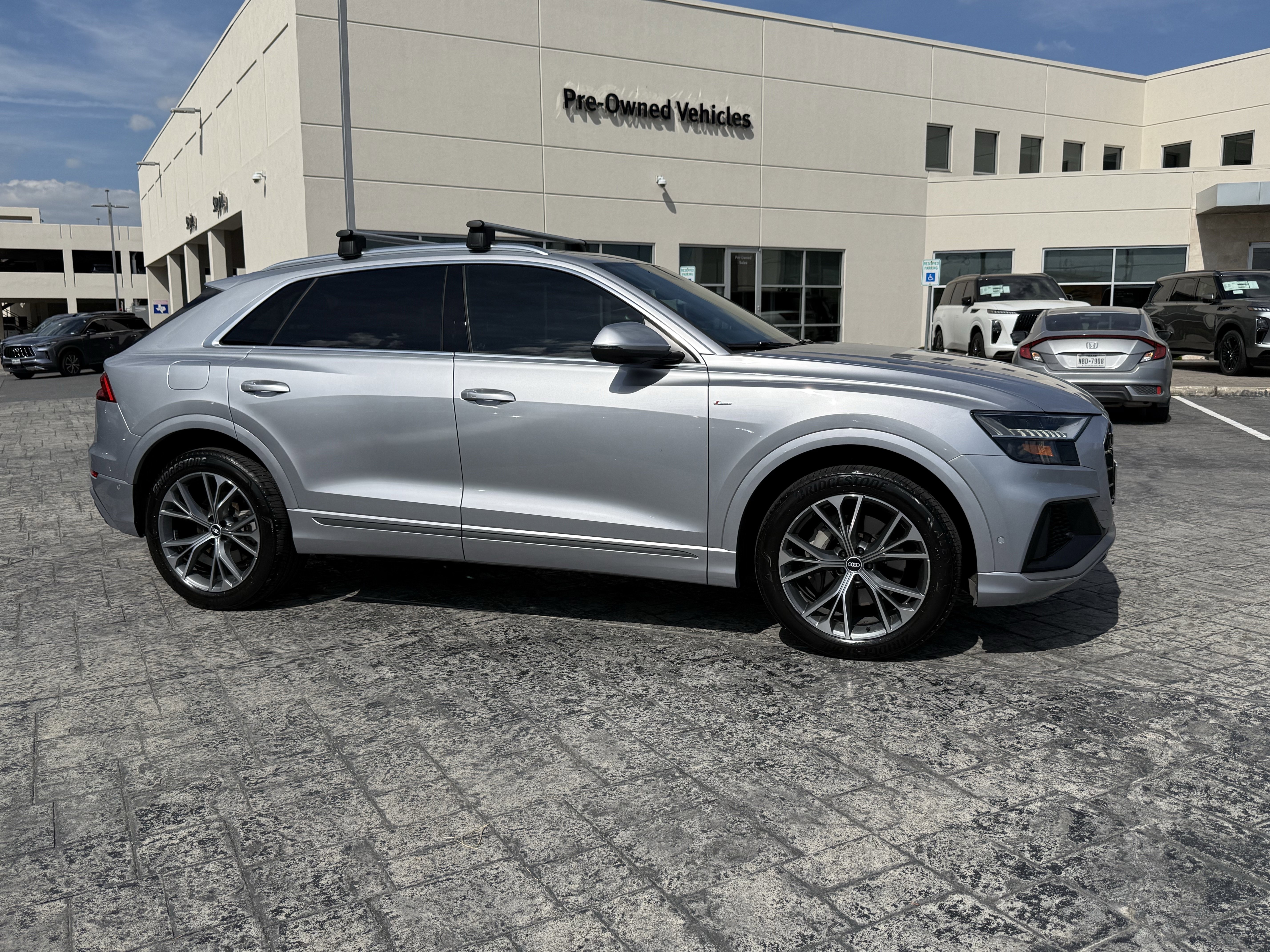 Used 2021 Audi Q8 Premium Plus w/ Premium Plus Package image 8