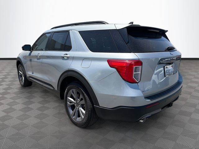 Used 2022 Ford Explorer XLT w/ Equipment Group 202A AWD/4WD image 5