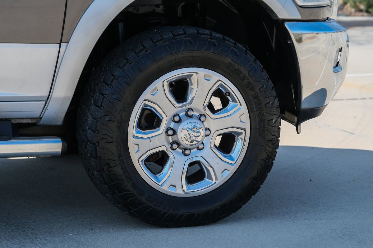 Used 2014 RAM 2500 Laramie w/ Convenience Group image 17