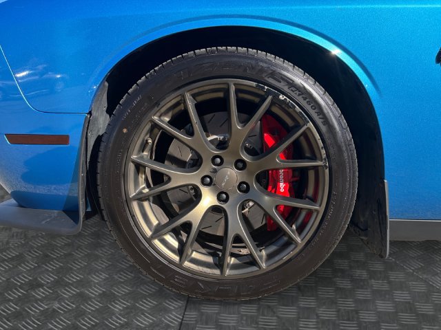 Used 2015 Dodge Challenger SRT Hellcat RWD image 13