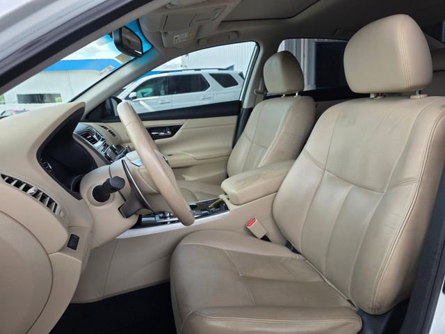 Used 2015 Nissan Altima 3.5 SL FWD image 13