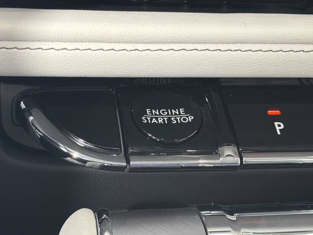 New 2026 Lincoln Aviator AWD image 7