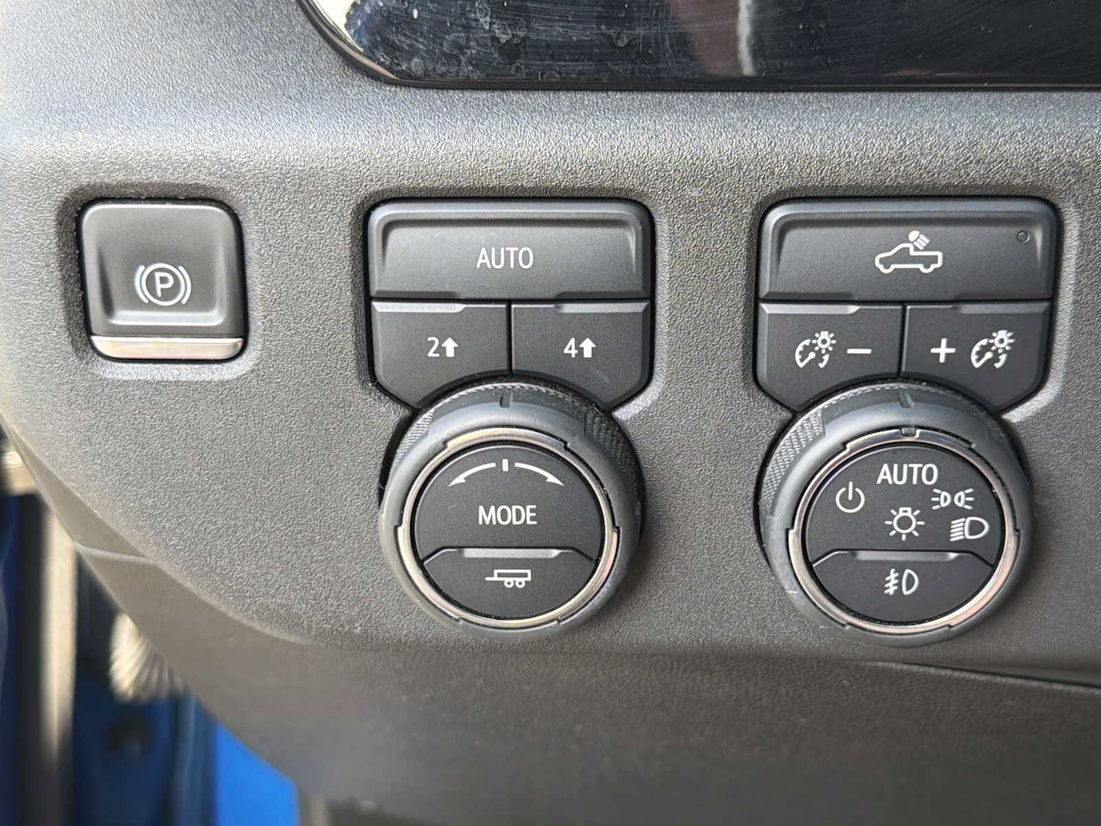 Used 2022 Chevrolet Silverado 1500 RST AWD/4WD image 16