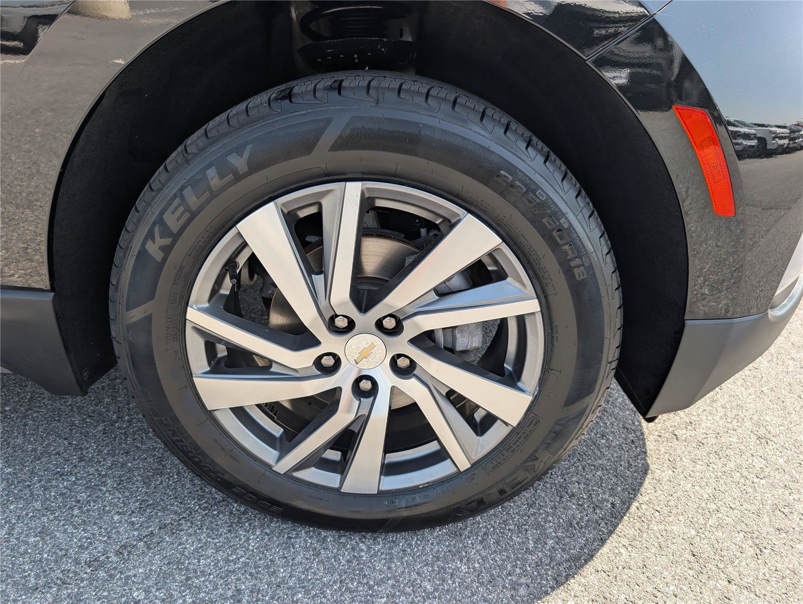 Used 2023 Chevrolet Equinox LT AWD/4WD image 9