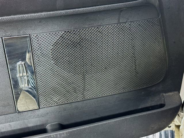 Used 2013 Lincoln Navigator 4WD w/ HD Trailer Tow Pkg image 21