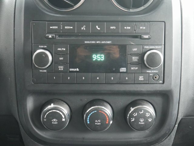 Used 2014 Jeep Patriot Latitude image 17