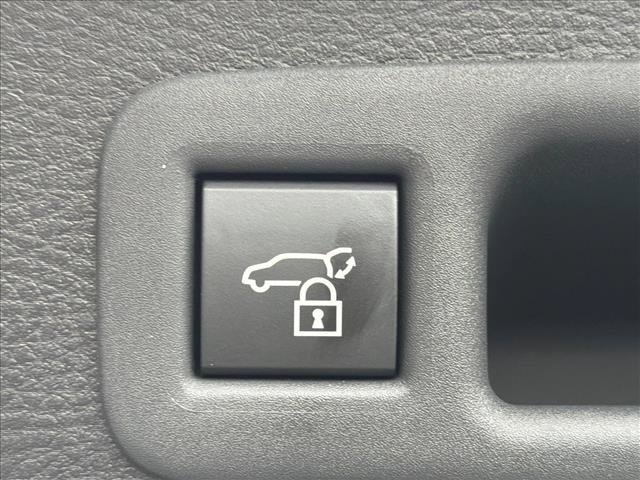 New 2026 Toyota Sienna XSE FWD image 18
