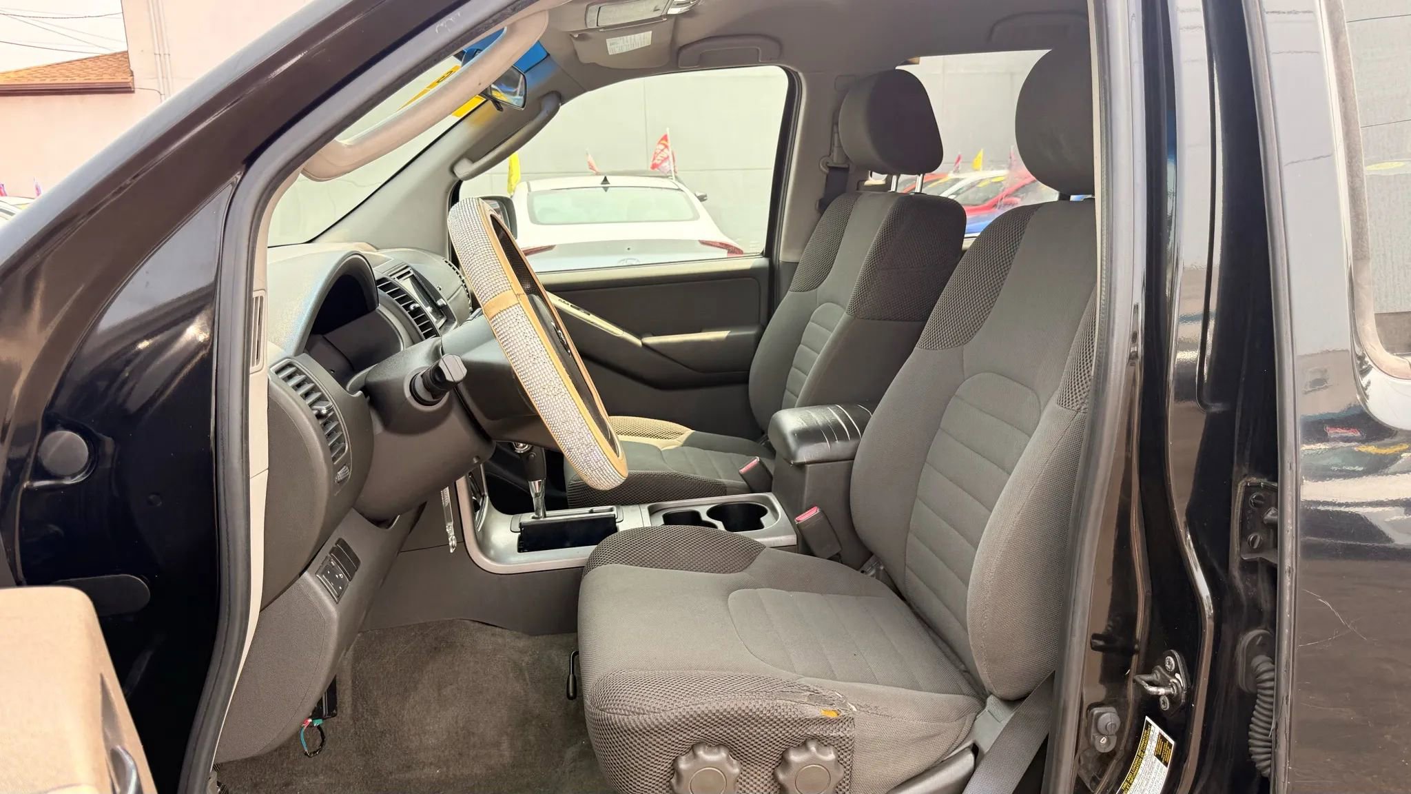 Used 2008 Nissan Pathfinder S image 12