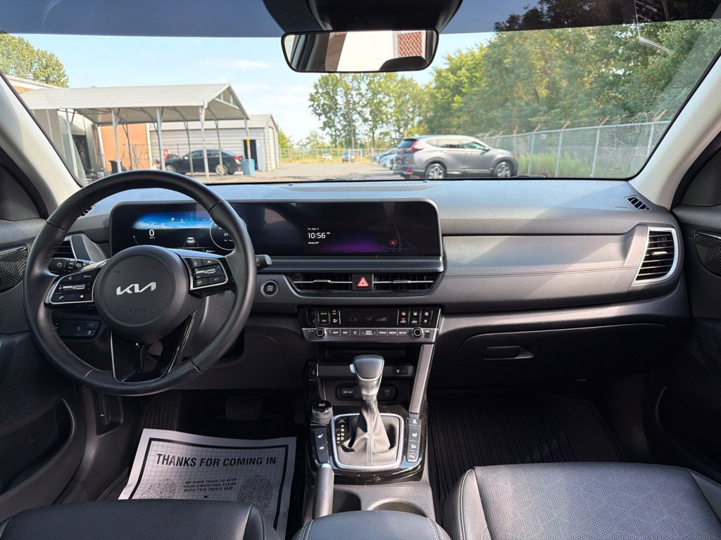 Used 2025 Kia Seltos EX w/ EX Sunroof Package AWD/4WD image 21