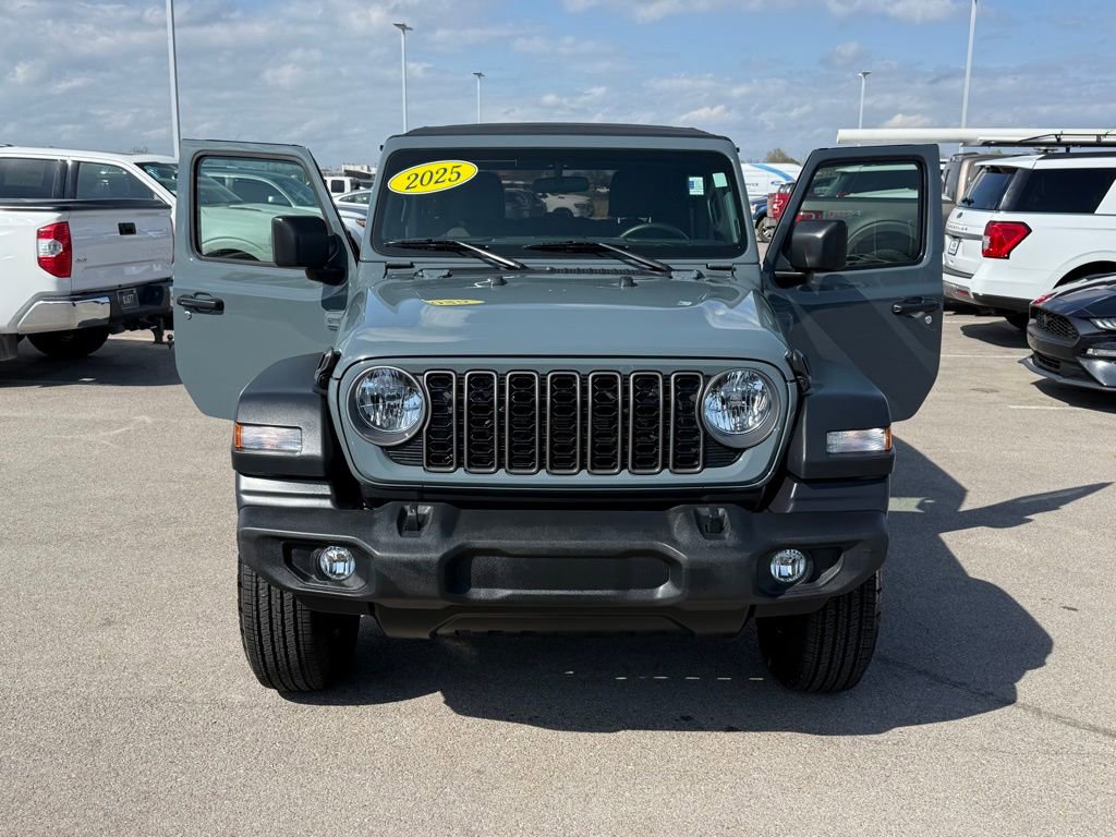 Used 2025 Jeep Wrangler Sport image 16