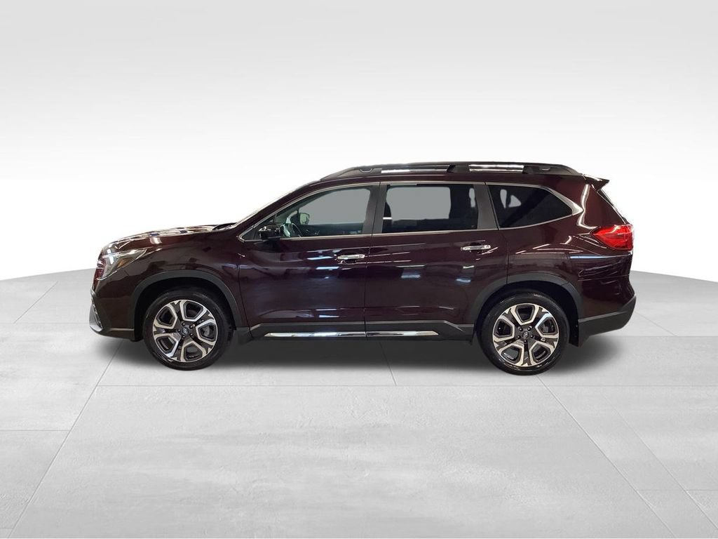 Used 2025 Subaru Ascent Touring AWD/4WD image 4