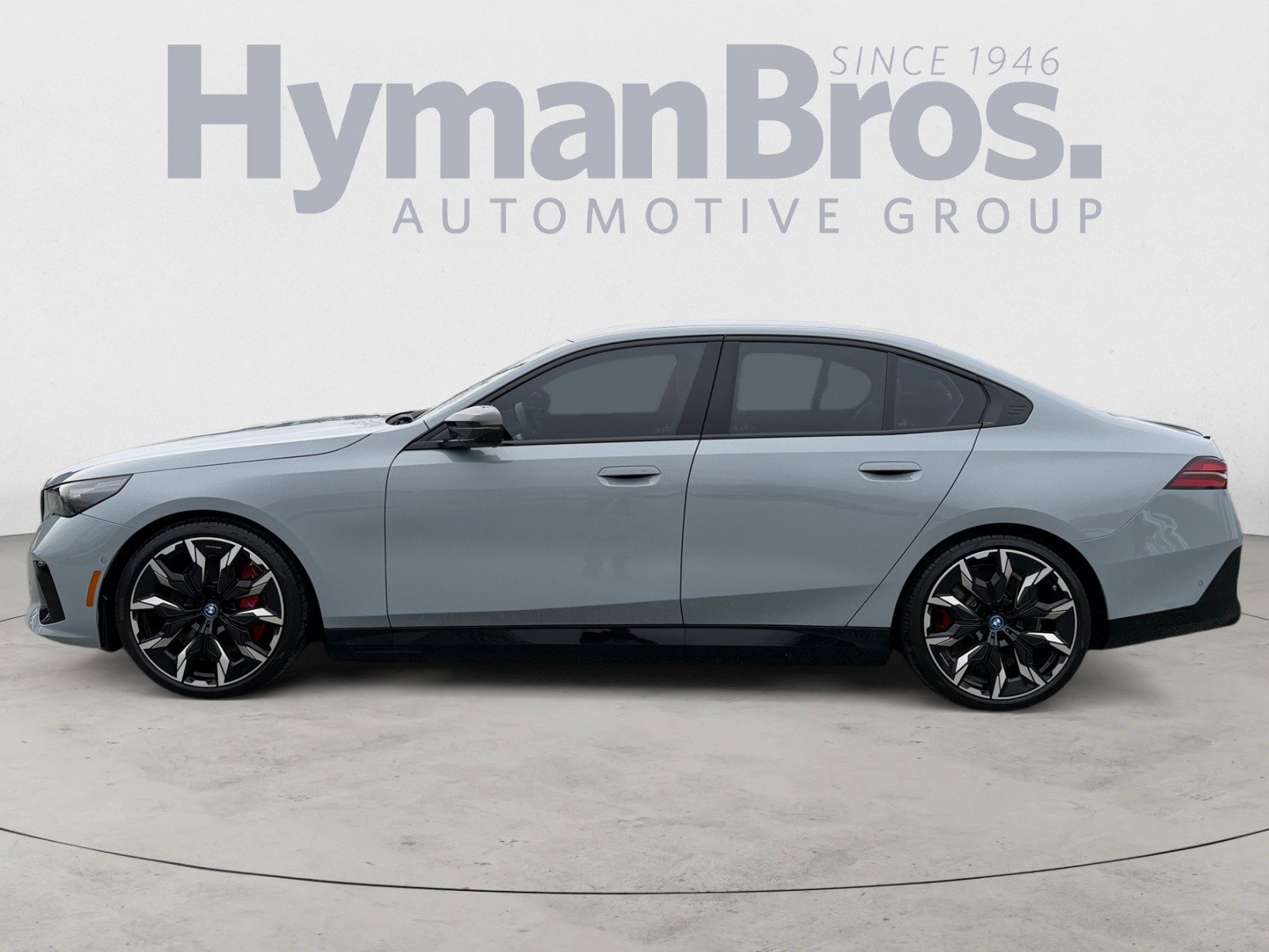 Used 2024 BMW i5 M60 w/ Executive Package image 6