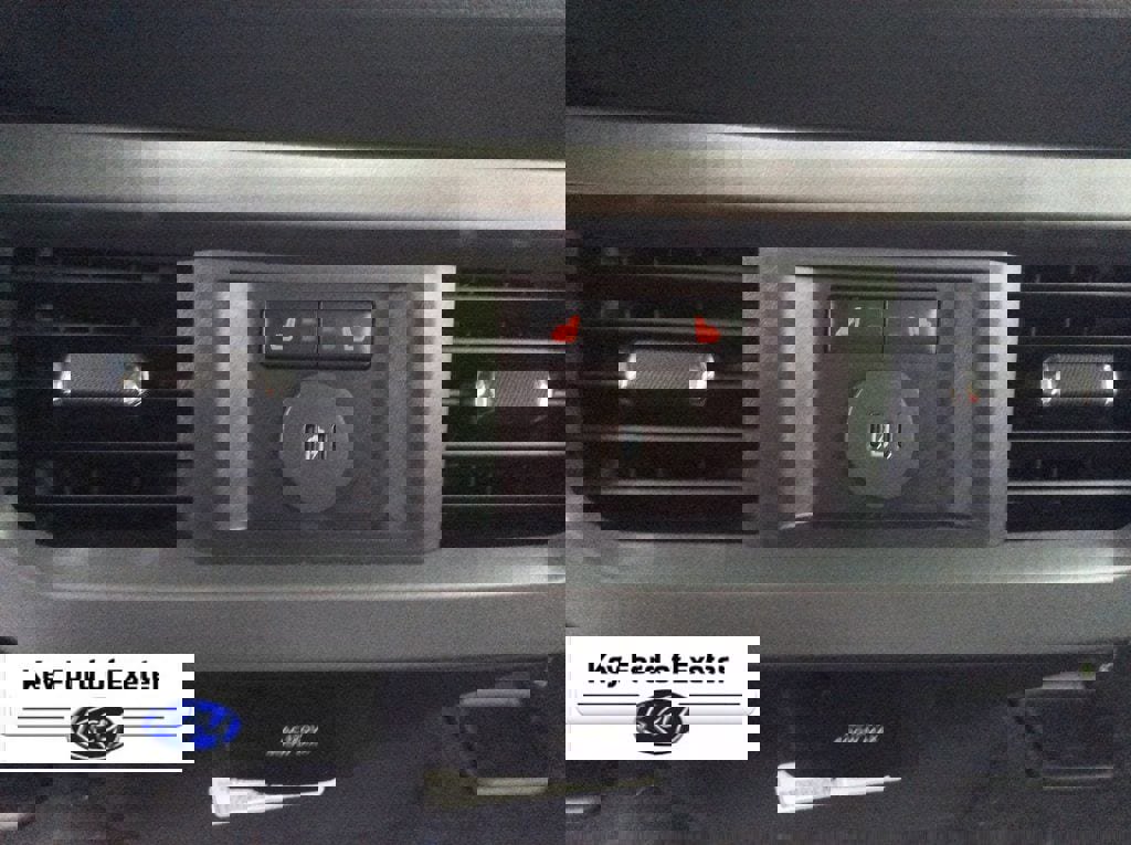 New 2026 Ford F350 Lariat w/ FX4 Off-Road Package image 31