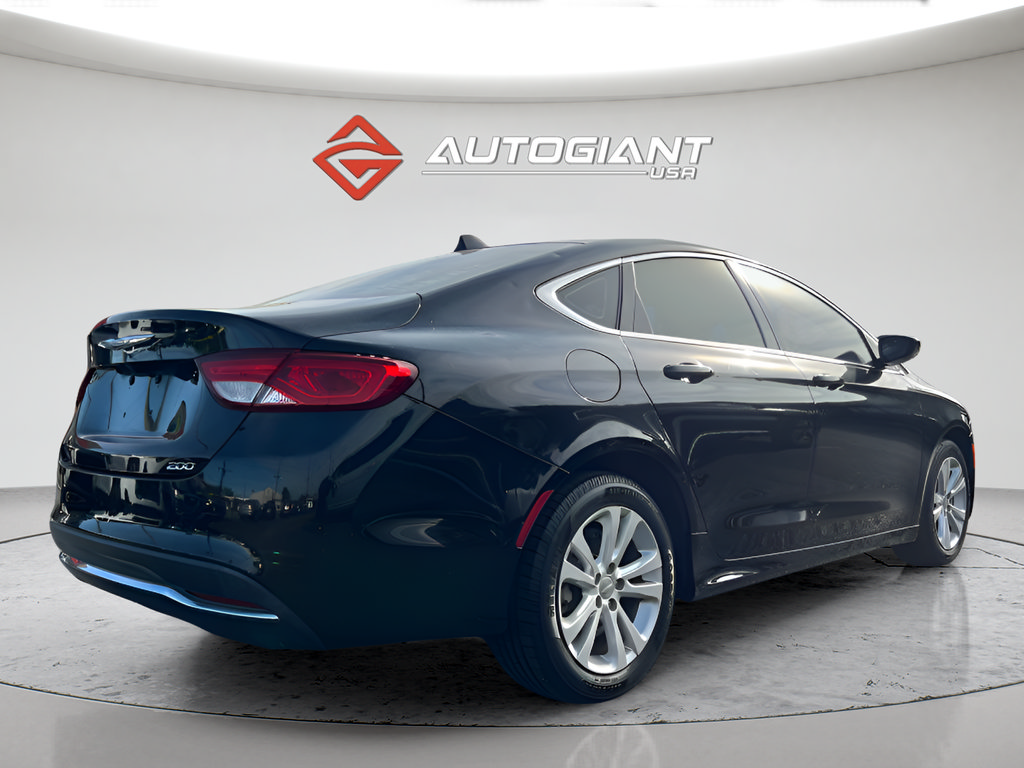 Used 2017 Chrysler 200 Limited Platinum FWD image 7