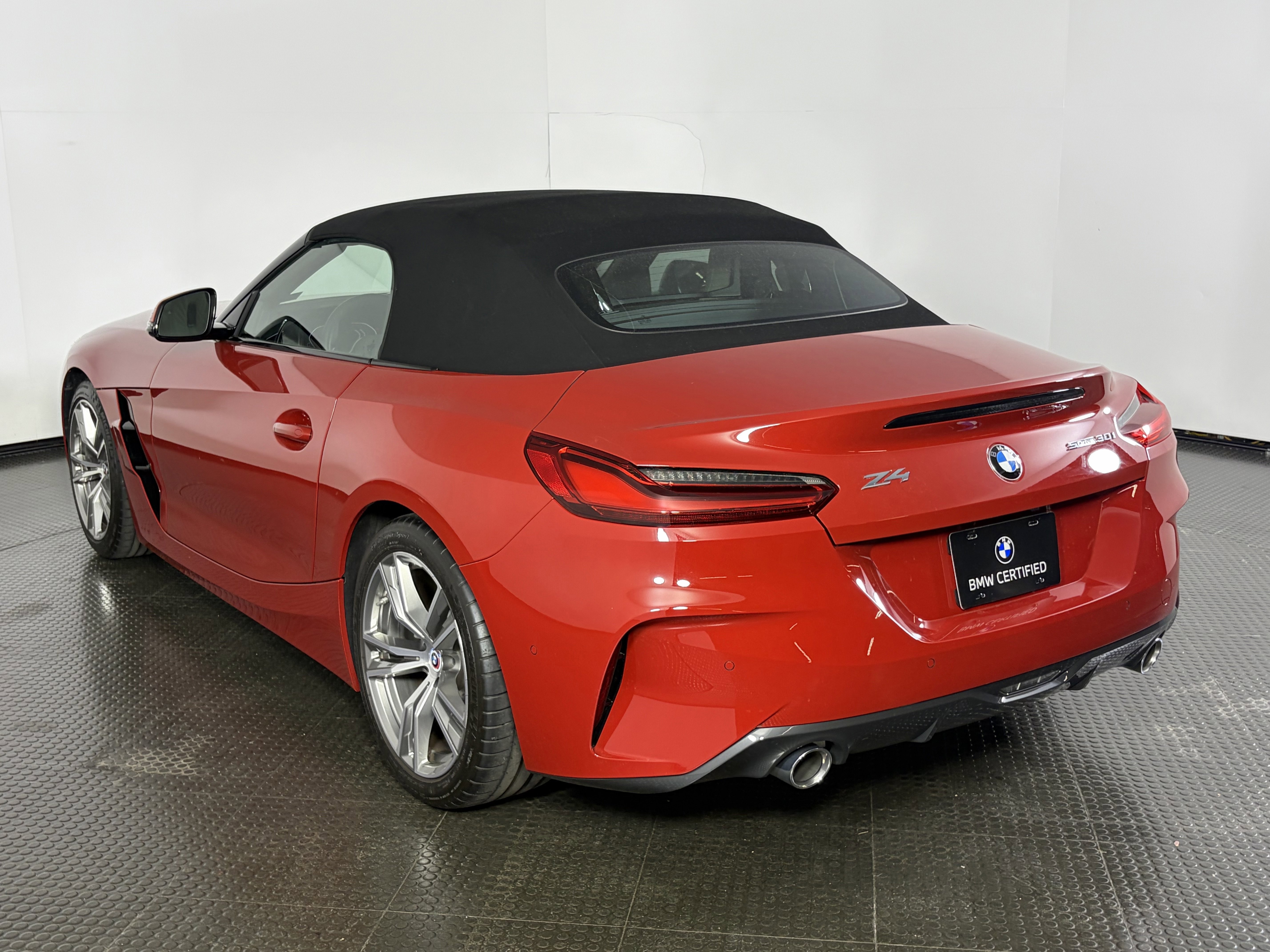 Certified 2023 BMW Z4 sDrive30i w/ Premium Package RWD image 10