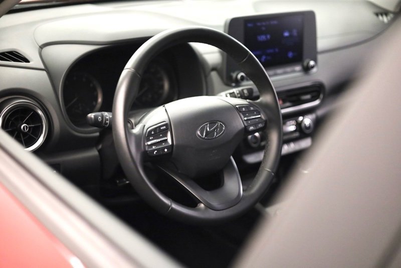 Used 2022 Hyundai Kona SEL w/ Convenience Package image 12
