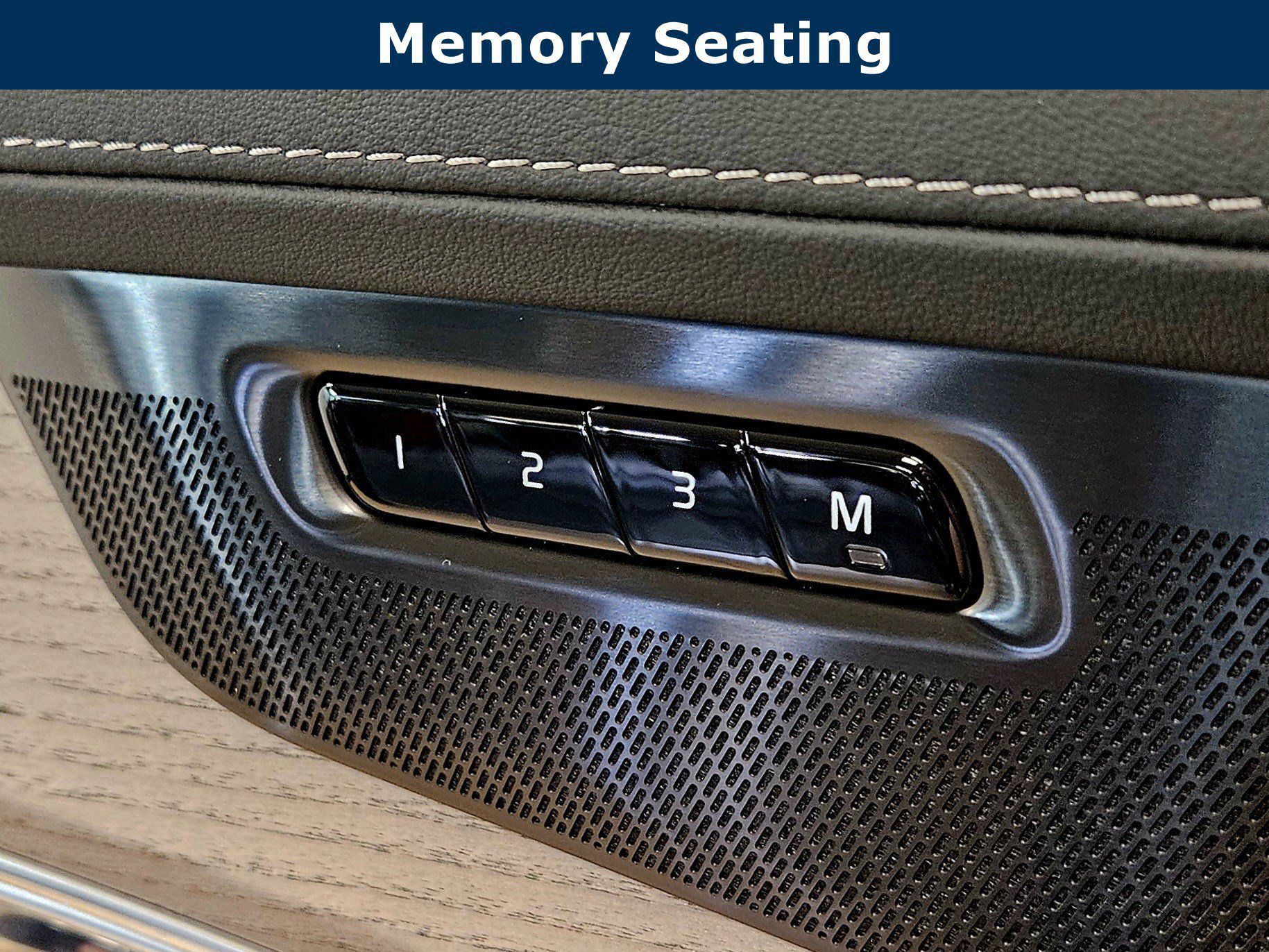 New 2026 Volvo XC90 B6 Plus w/ Protection Package Premier image 33