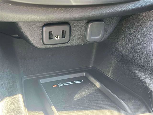 Used 2022 Chevrolet Traverse LT image 29