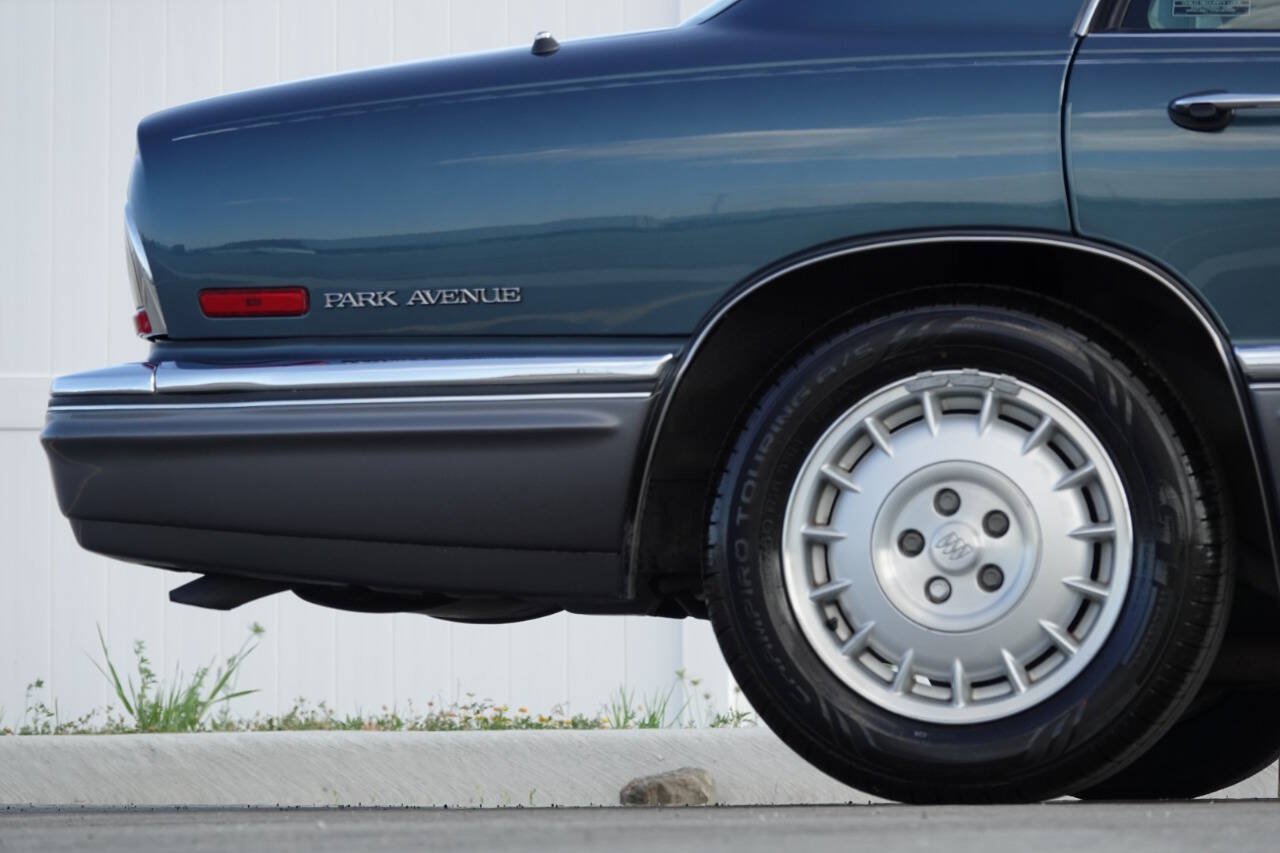 Used 1993 Buick Park Avenue Ultra FWD image 34