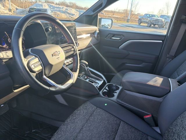 Used 2023 Chevrolet Colorado Z71 w/ Z71 Convenience Package 2 image 17