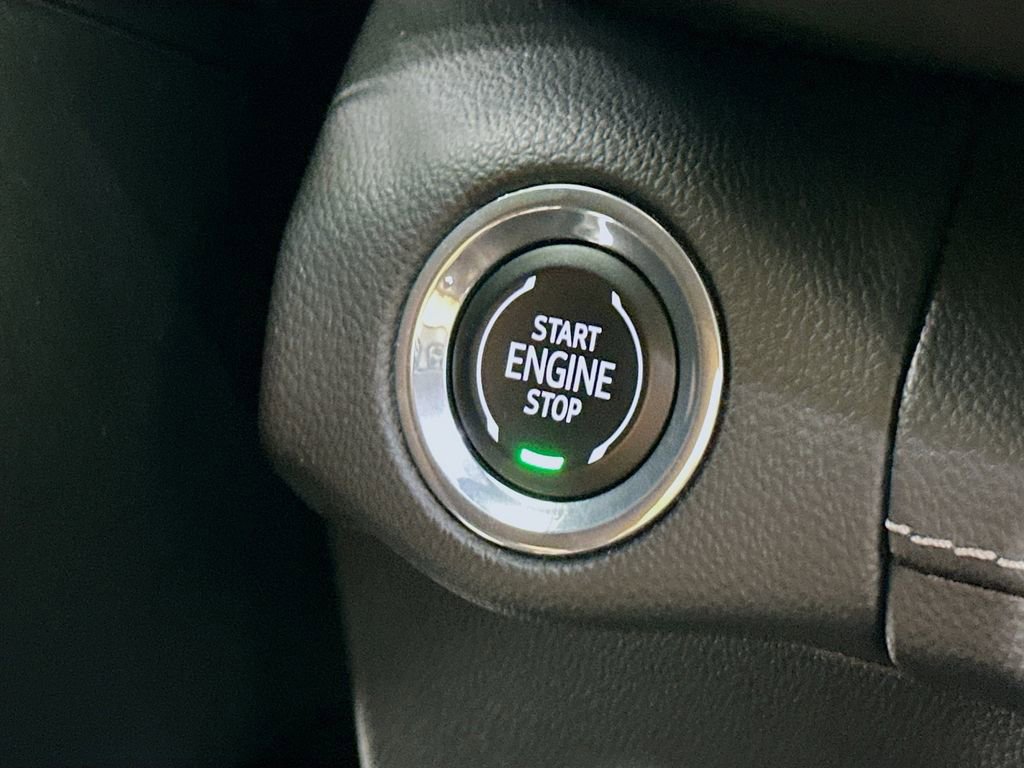 Used 2023 Buick Envision Essence image 20