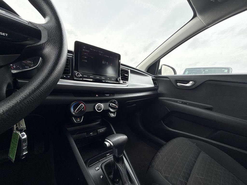 Used 2021 Kia Rio LX image 19