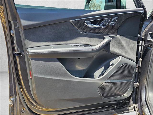 Used 2021 Audi SQ7 Prestige w/ Prestige Package AWD/4WD image 10