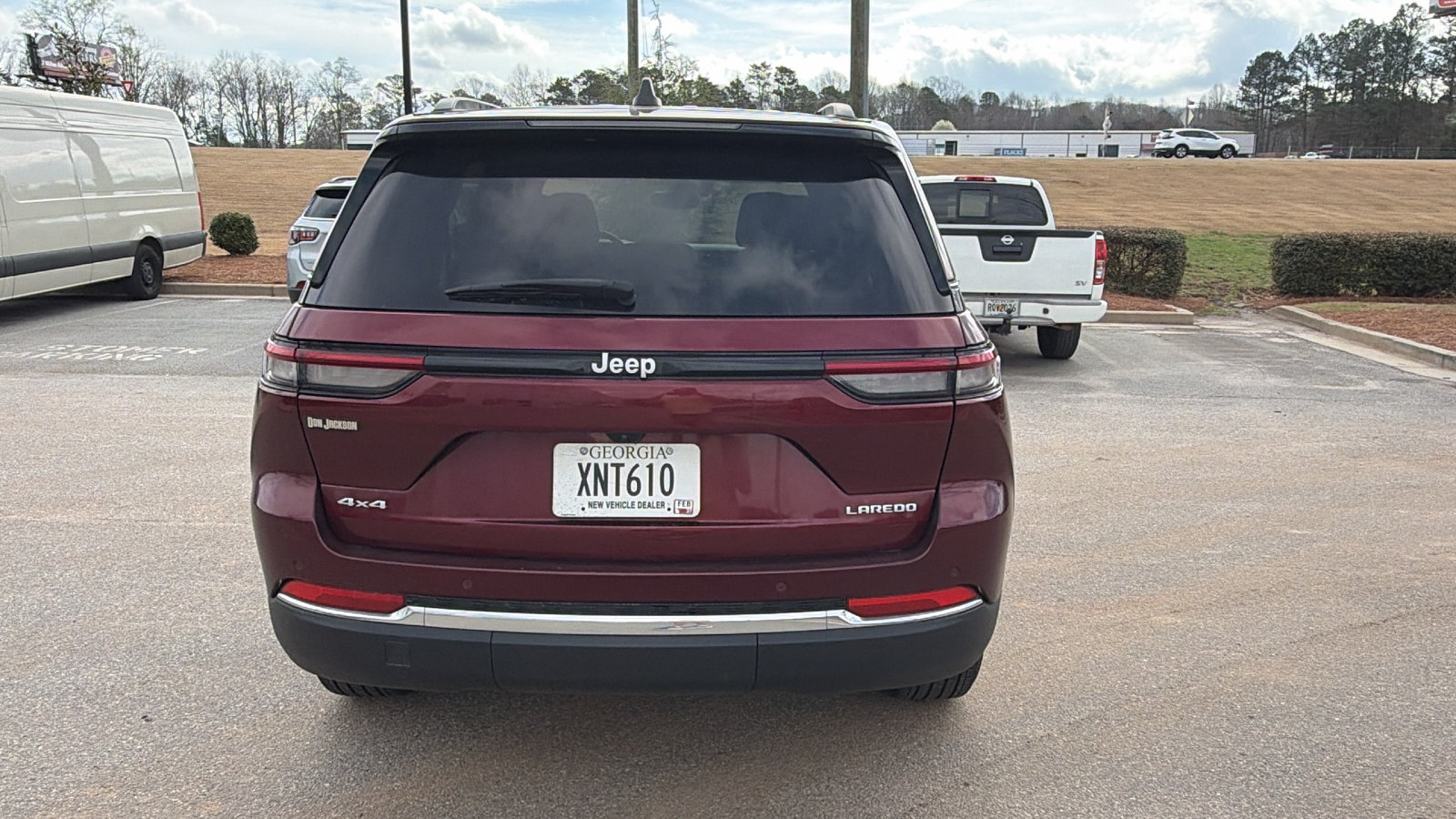 Used 2024 Jeep Grand Cherokee Laredo X AWD/4WD image 9