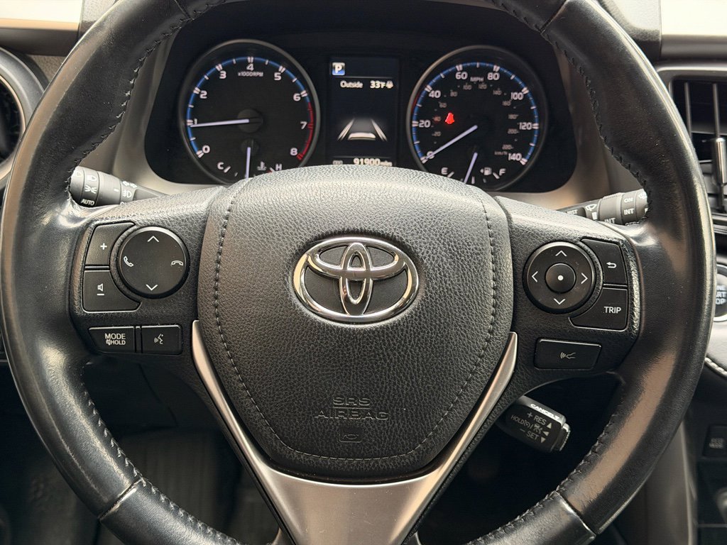 Used 2018 Toyota RAV4 XLE image 30
