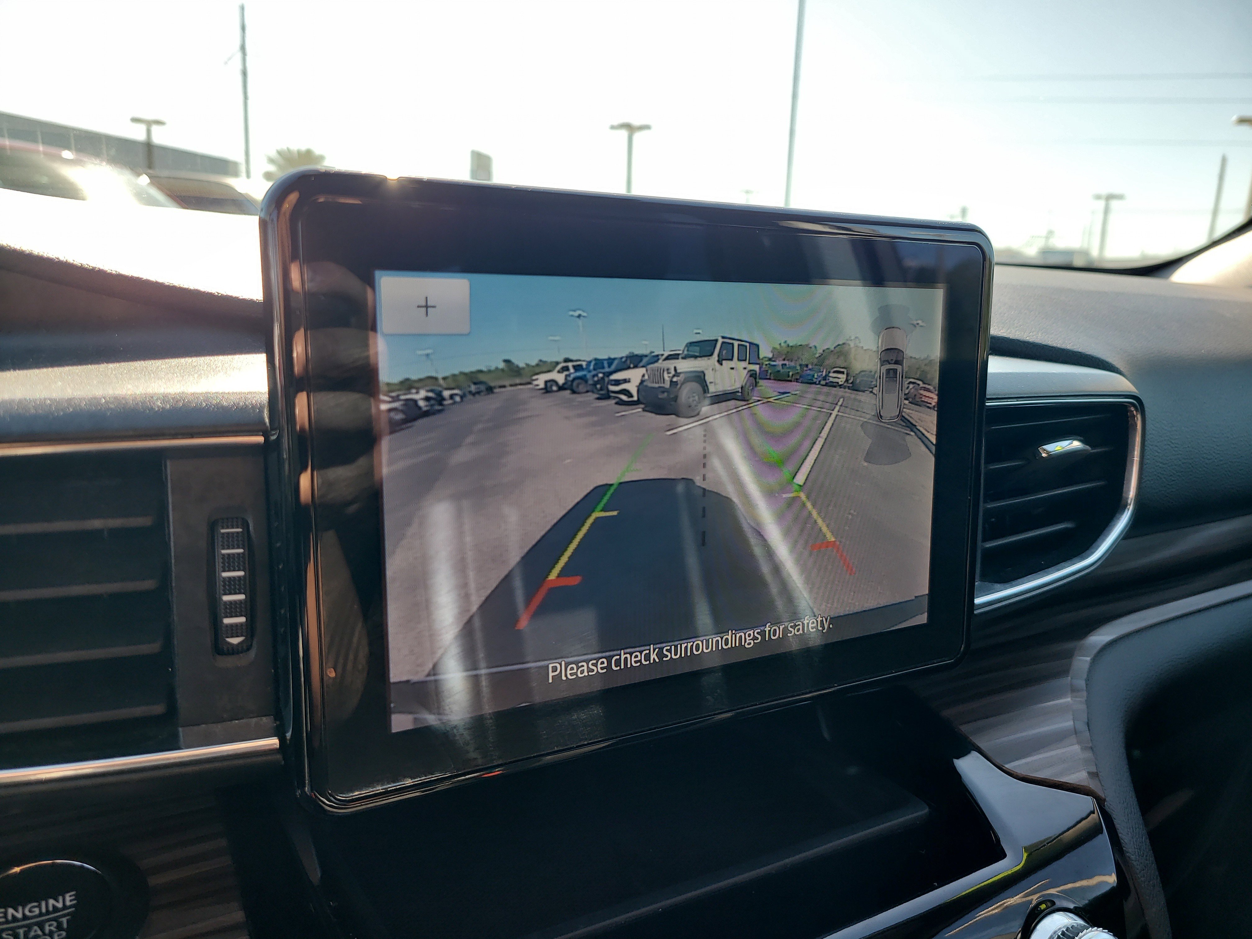 Used 2024 Ford Explorer Limited image 23