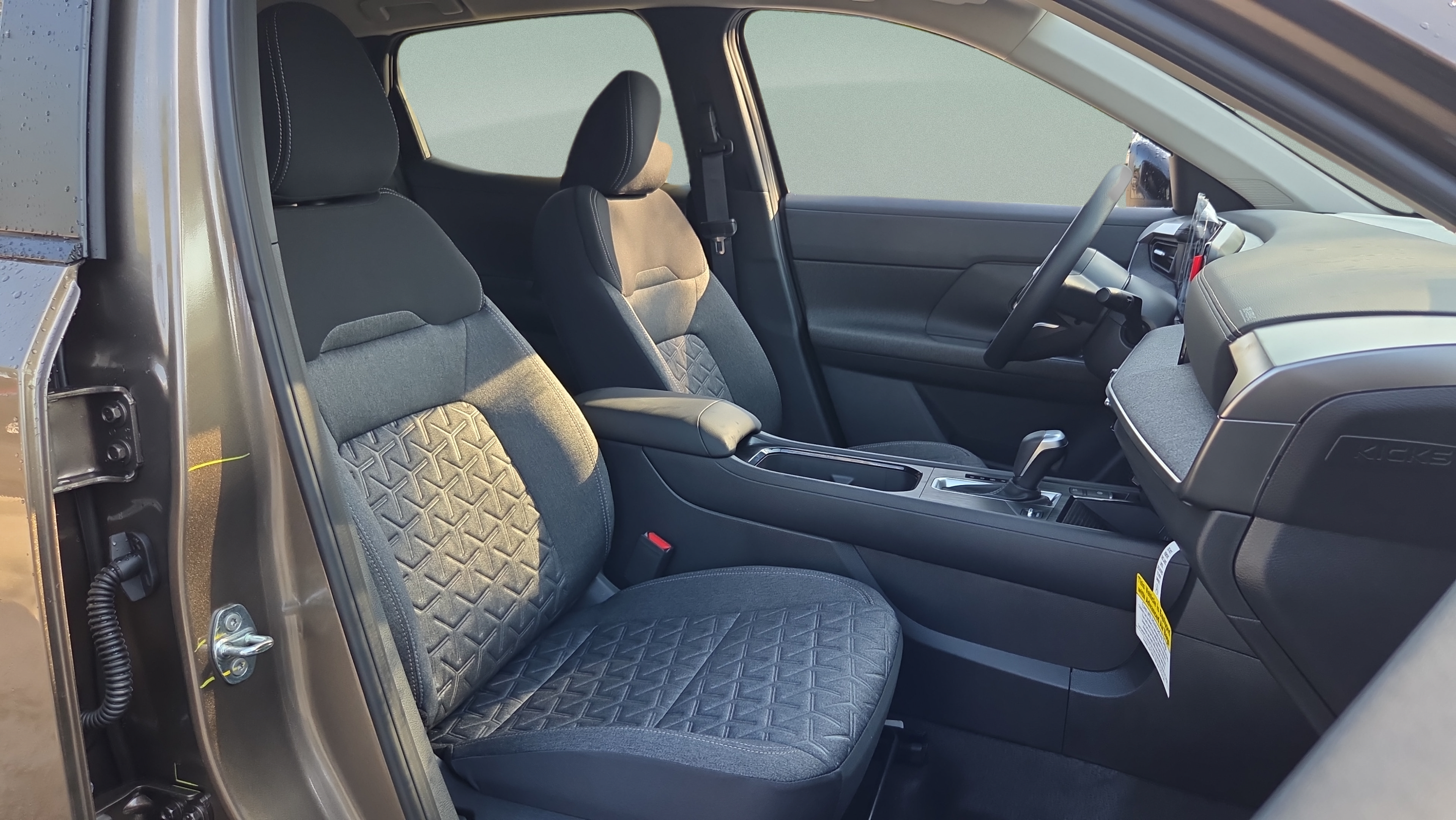New 2026 Nissan Kicks SV w/ Cold Weather Package AWD/4WD image 19