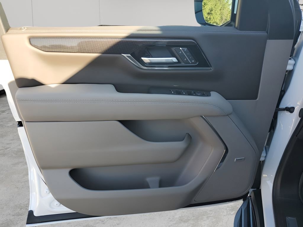 New 2026 GMC Yukon XL Elevation w/ LPO, Floor Liner Package image 26