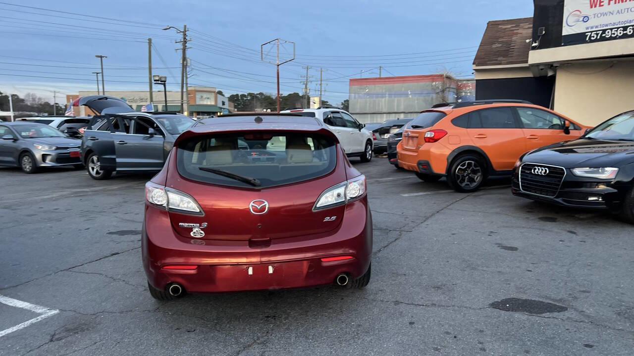Used 2011 MAZDA MAZDA3 s Grand Touring w/ Tech Pkg image 9