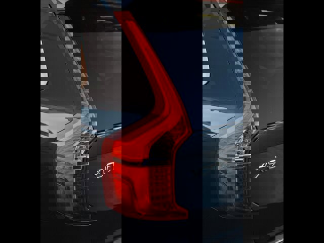 Used 2018 Volvo XC90 T6 Momentum w/ Convenience Package image 47