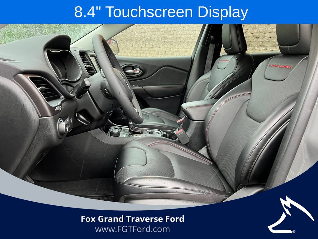 Used 2022 Jeep Cherokee Trailhawk w/ Premium Leather Package AWD/4WD image 4