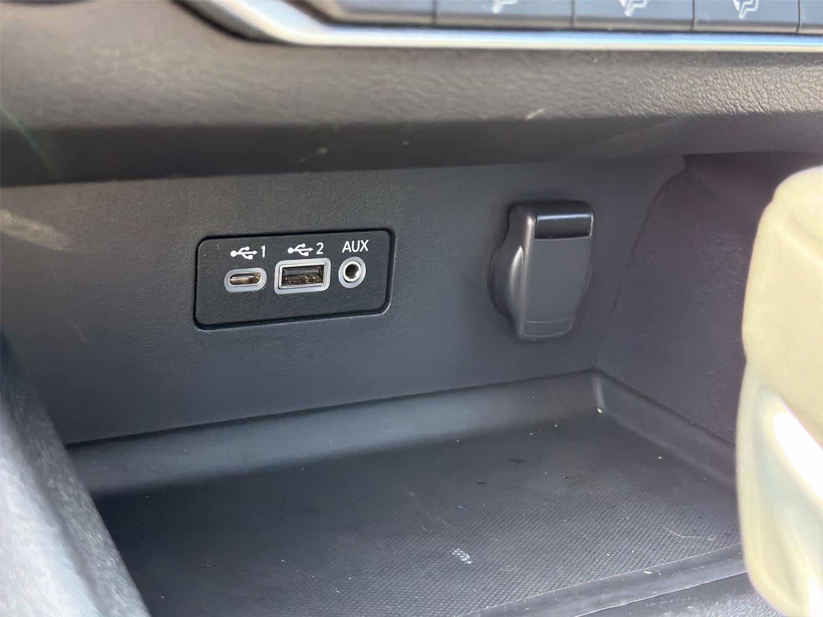 Used 2025 Nissan Altima 2.5 SV FWD image 35