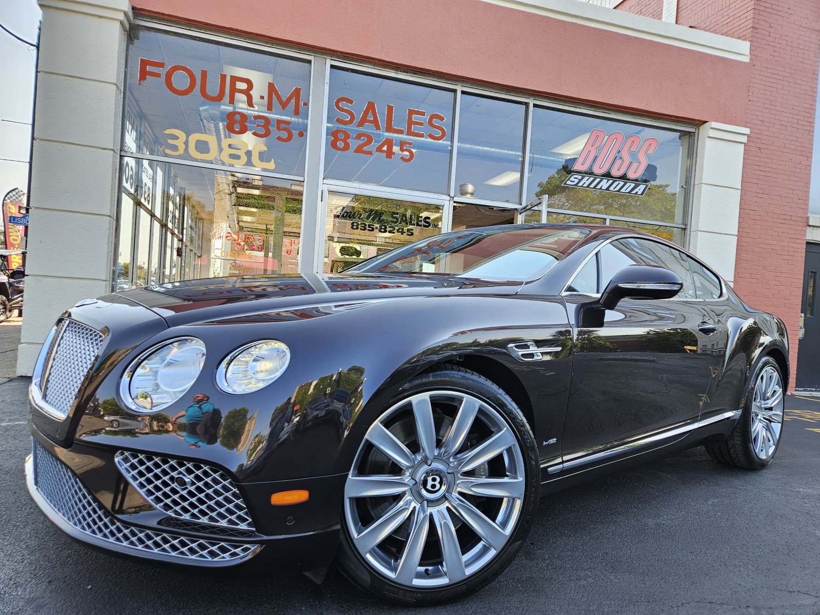 Used 2016 Bentley Continental GT image 1