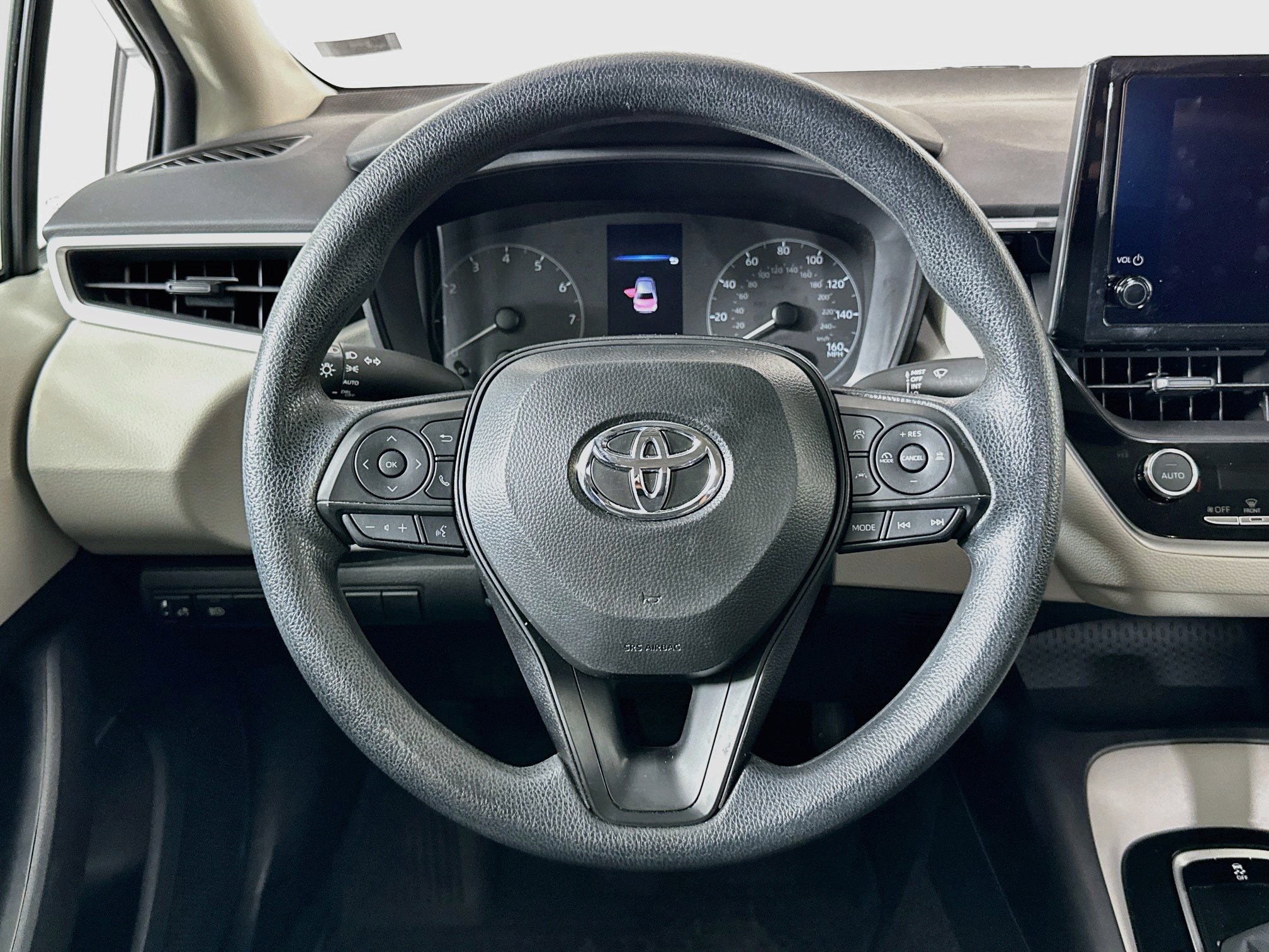 Used 2025 Toyota Corolla LE FWD image 17