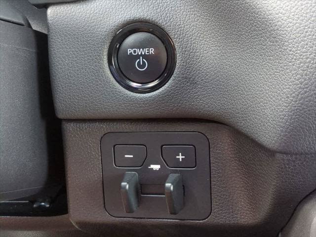 Certified 2025 Toyota Sequoia SR5 AWD/4WD image 28