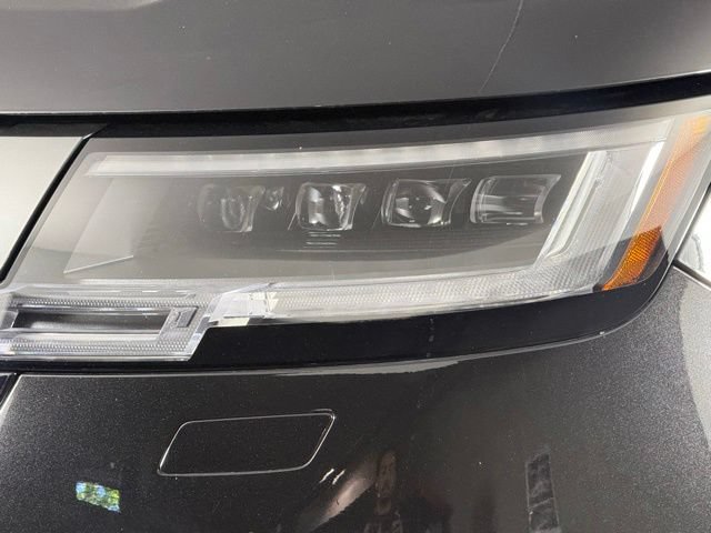 Used 2023 Land Rover Range Rover SE AWD/4WD image 12