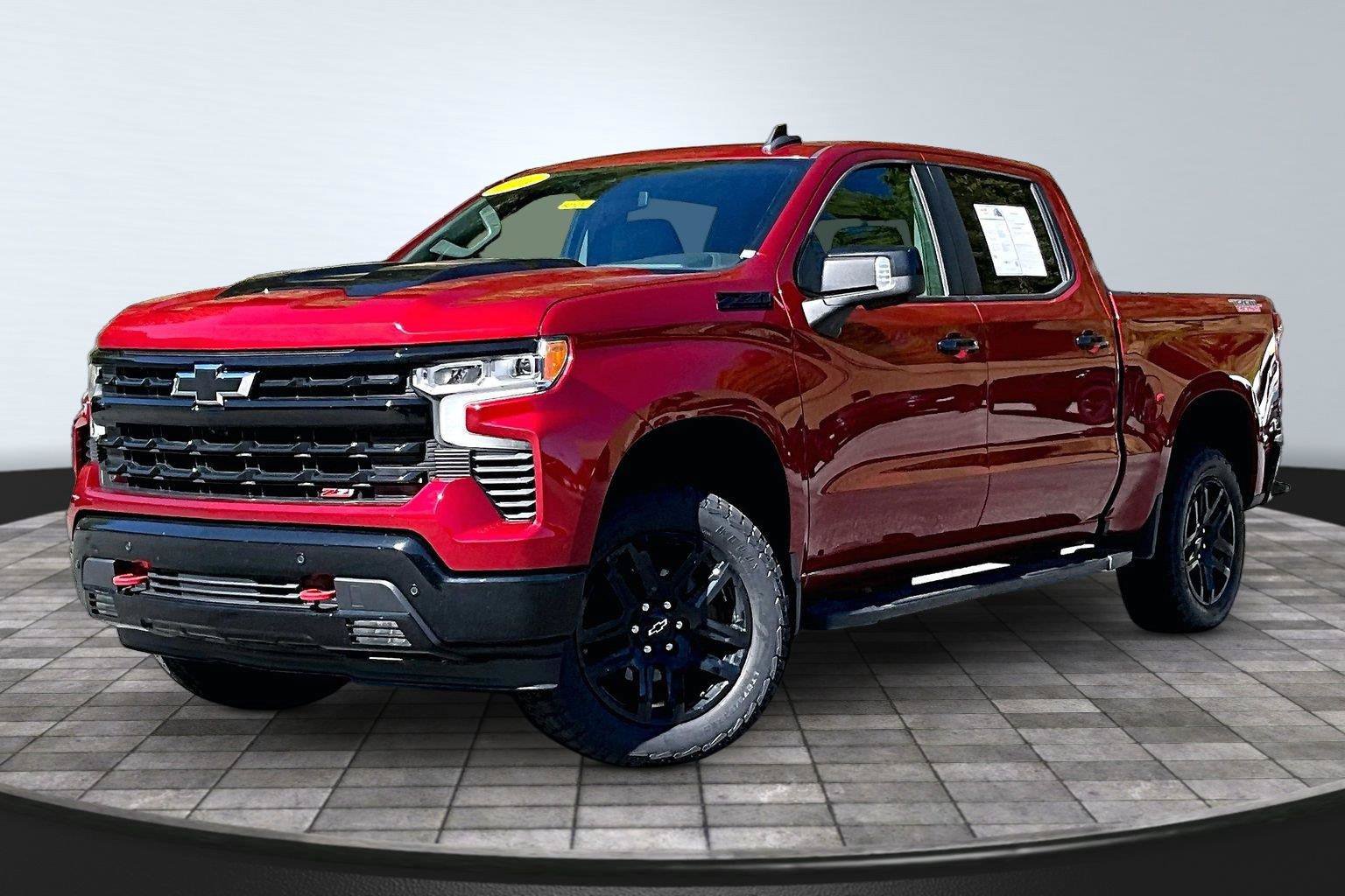 Used 2024 Chevrolet Silverado 1500 LT Trail Boss w/ Convenience Package II AWD/4WD image 12